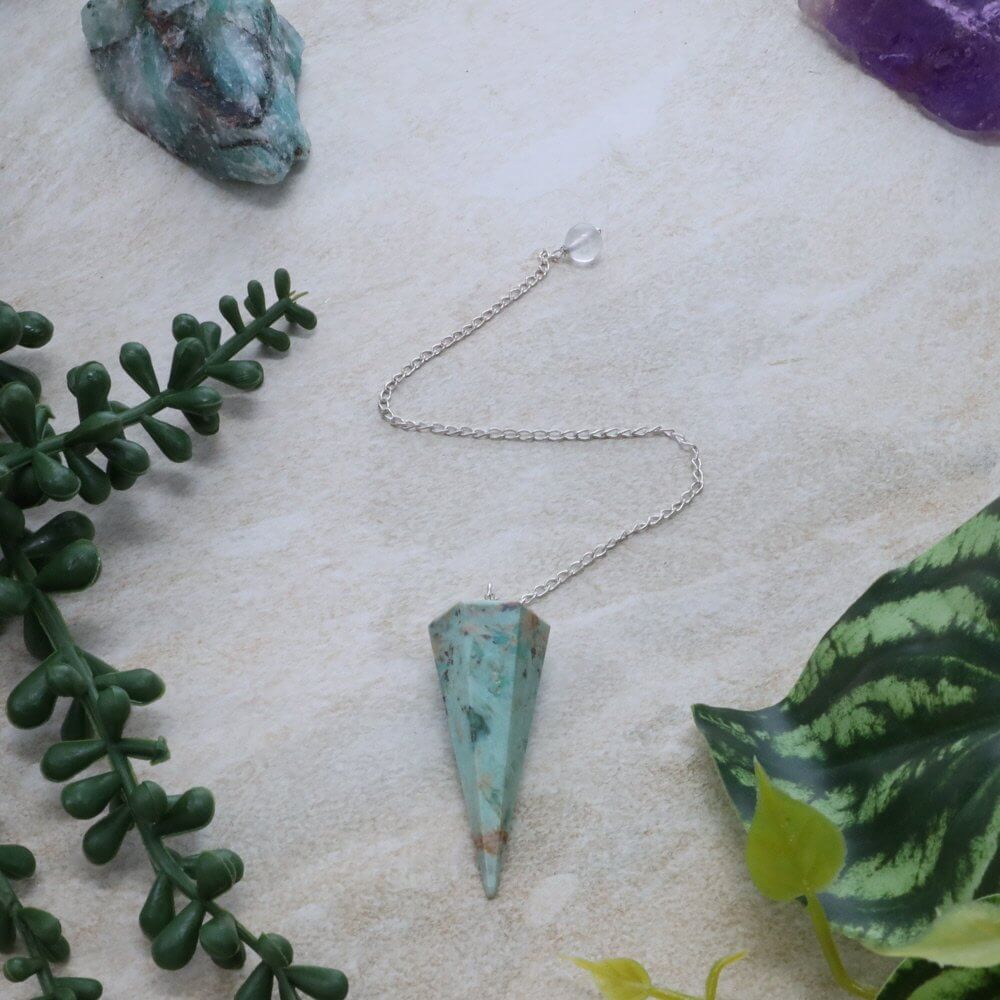 Turquise Faceted Pendulum