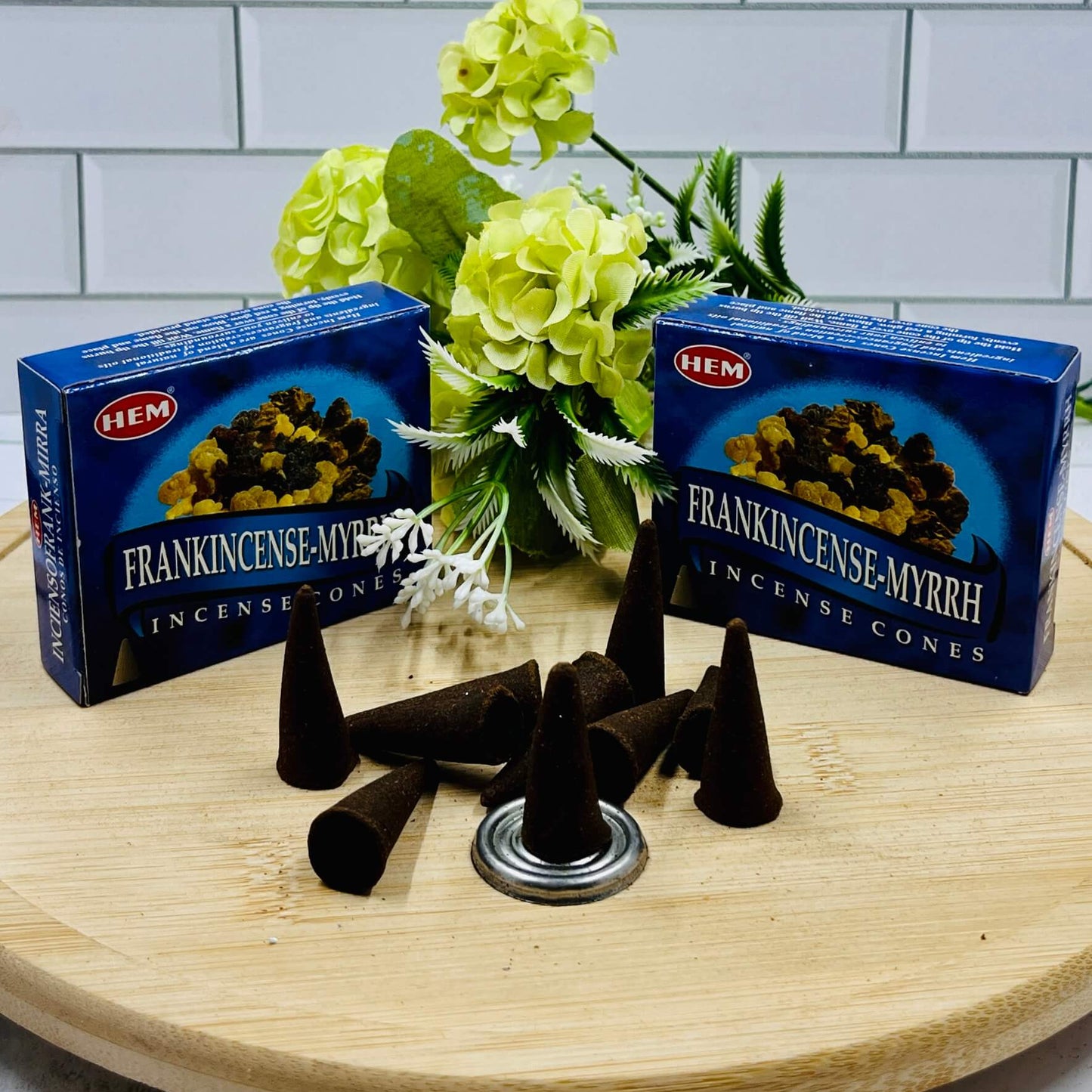 Hem FRANKINCENSE MYRRH Cones