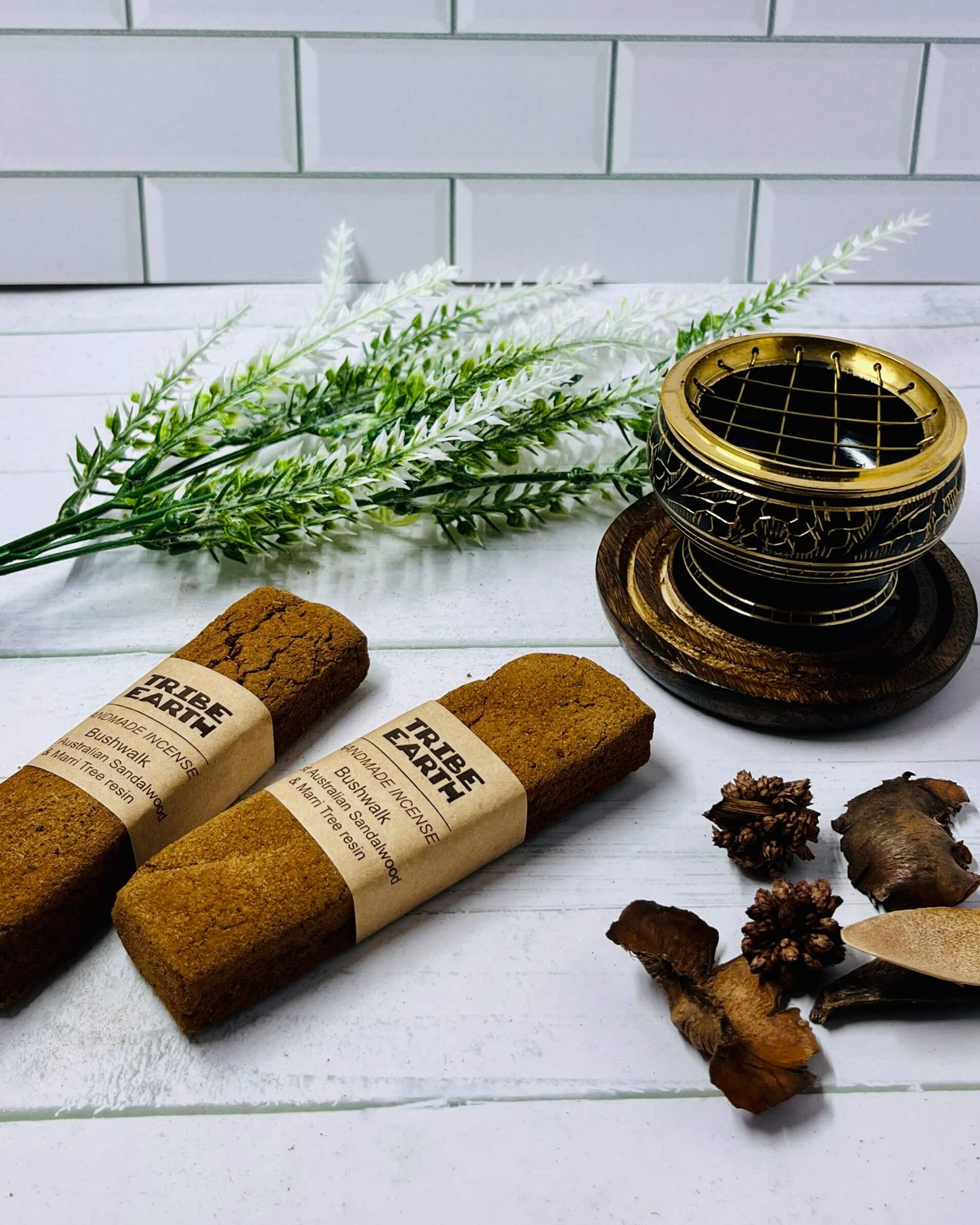 Tribe Earth BUSHWALK Sandalwood & Bush Resin Incense Plank