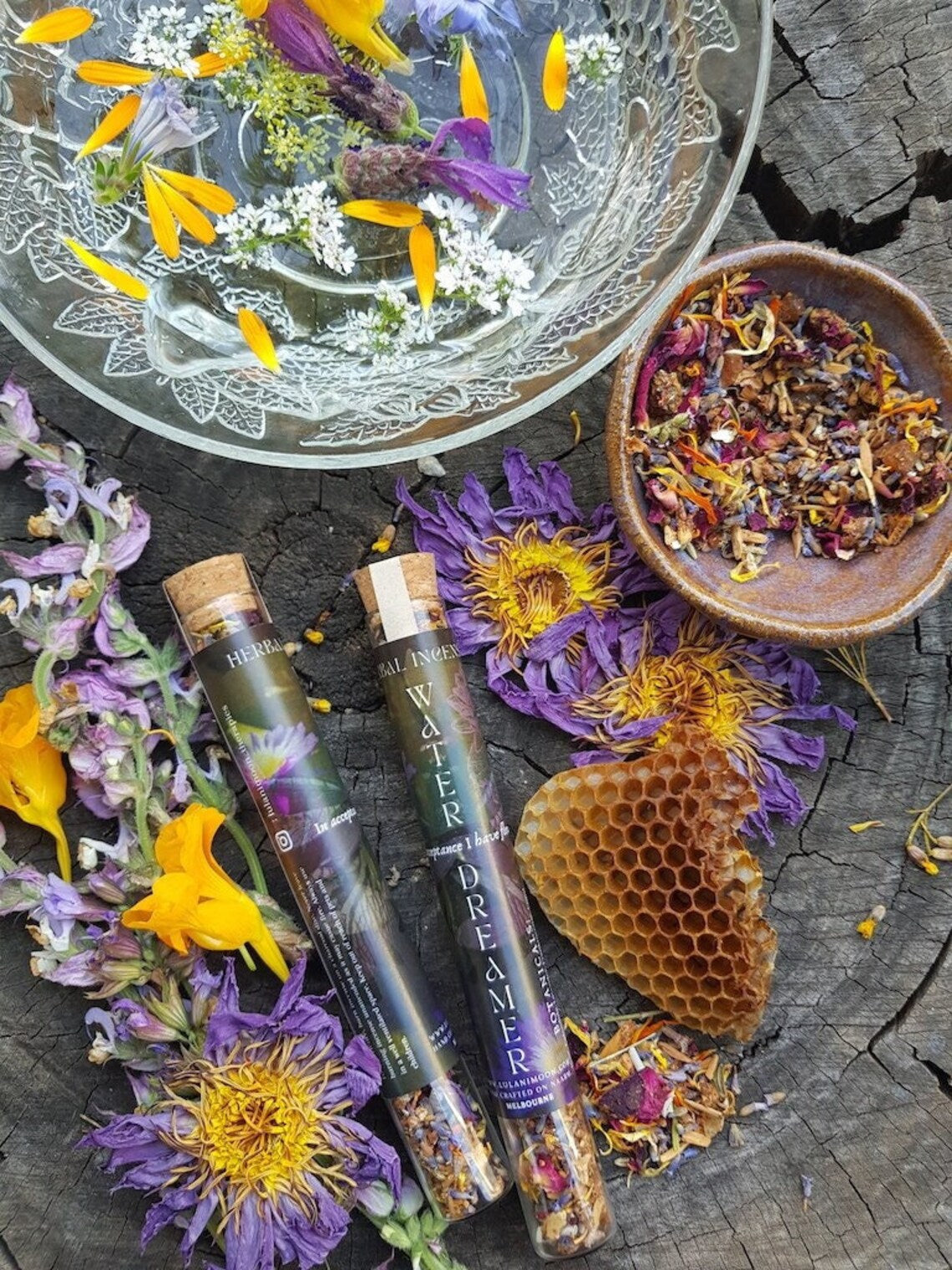 Lulanimoon WATER DREAMER Herbal Loose Incense