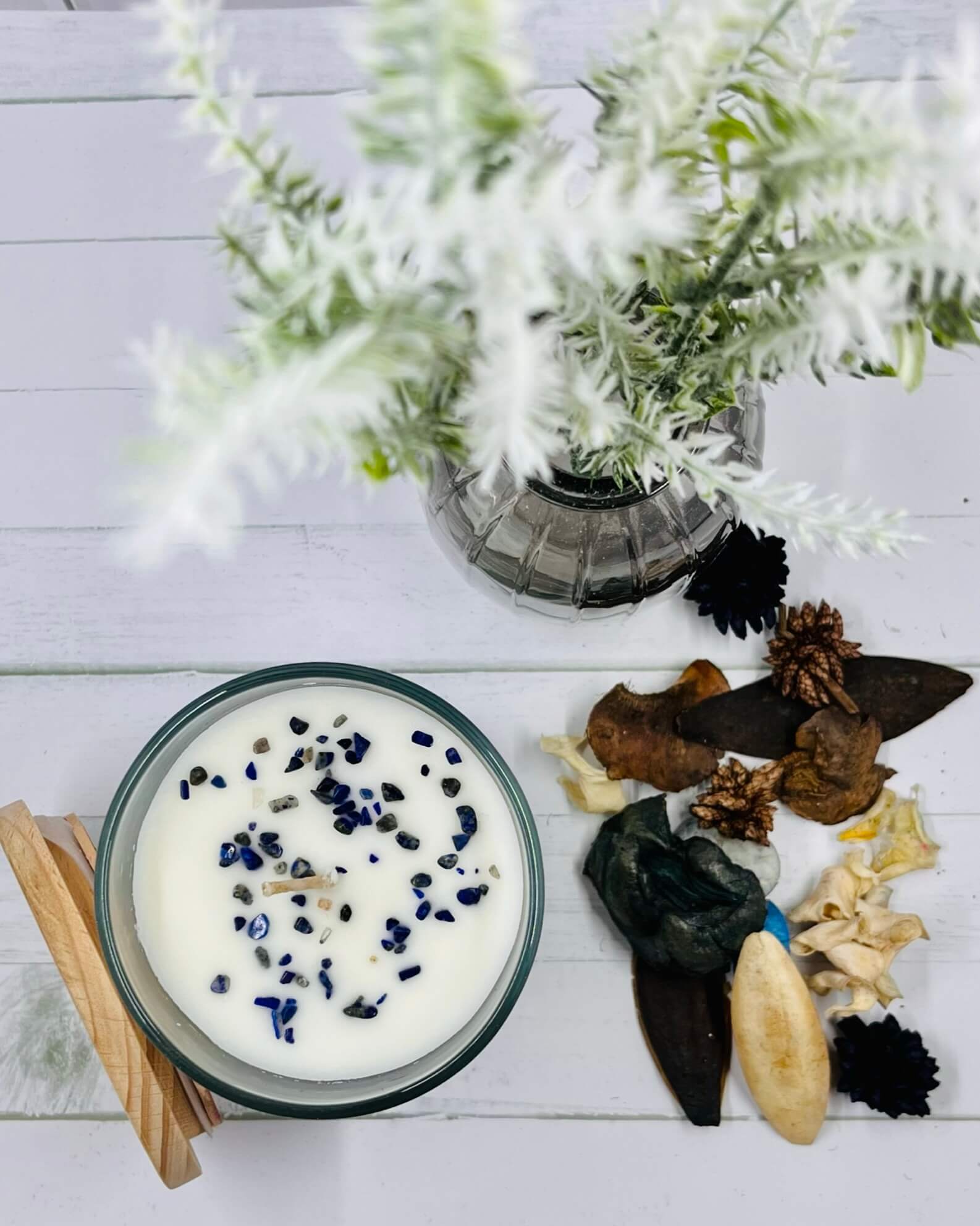 Harmonia MYRRH Soy Wax Gemstone Candle - Lapis Awareness