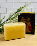 Natural Beeswax Cake 100g