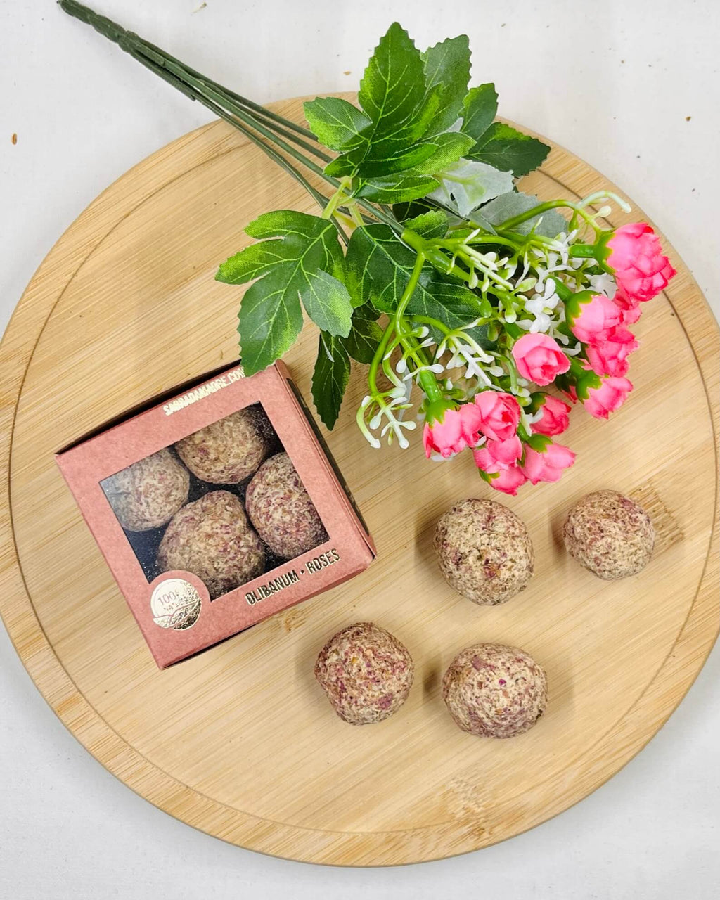 Sagrada Madre Premium Smudge Ball Bomb FRANKINCENSE & ROSE 8pc