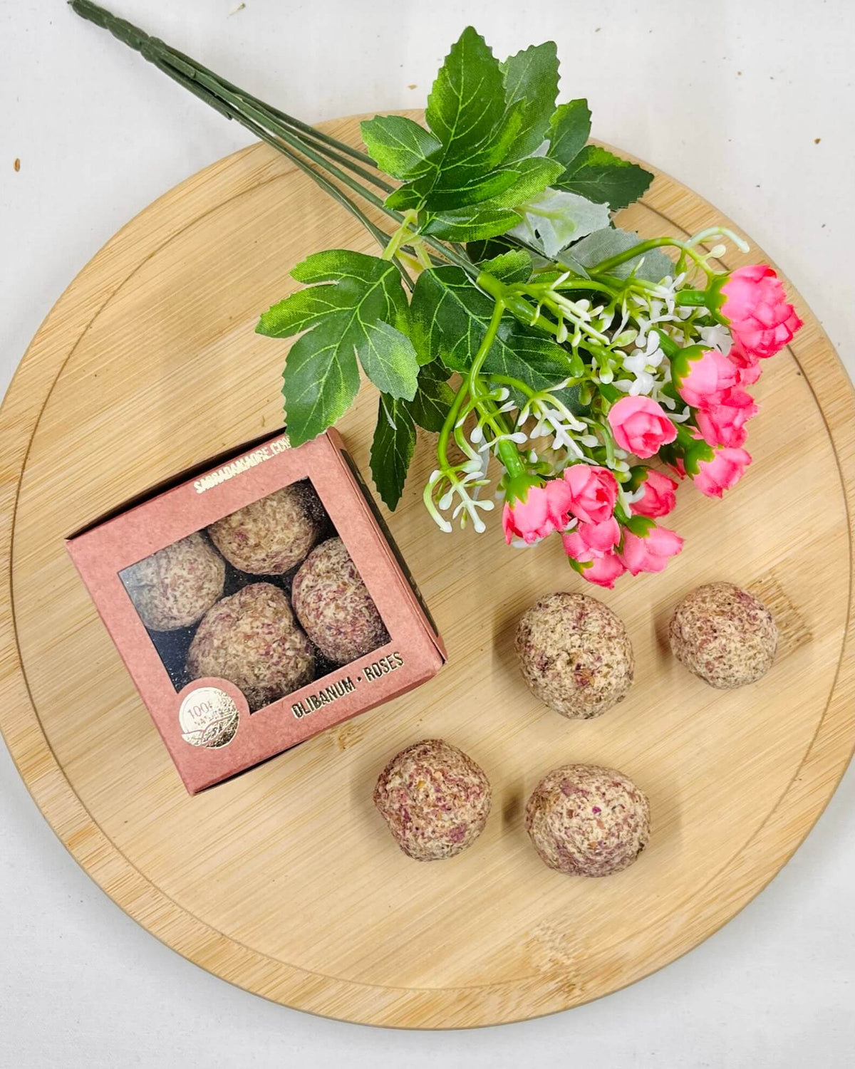 Sagrada Madre Premium Smudge Ball Bomb FRANKINCENSE & ROSE 8pc