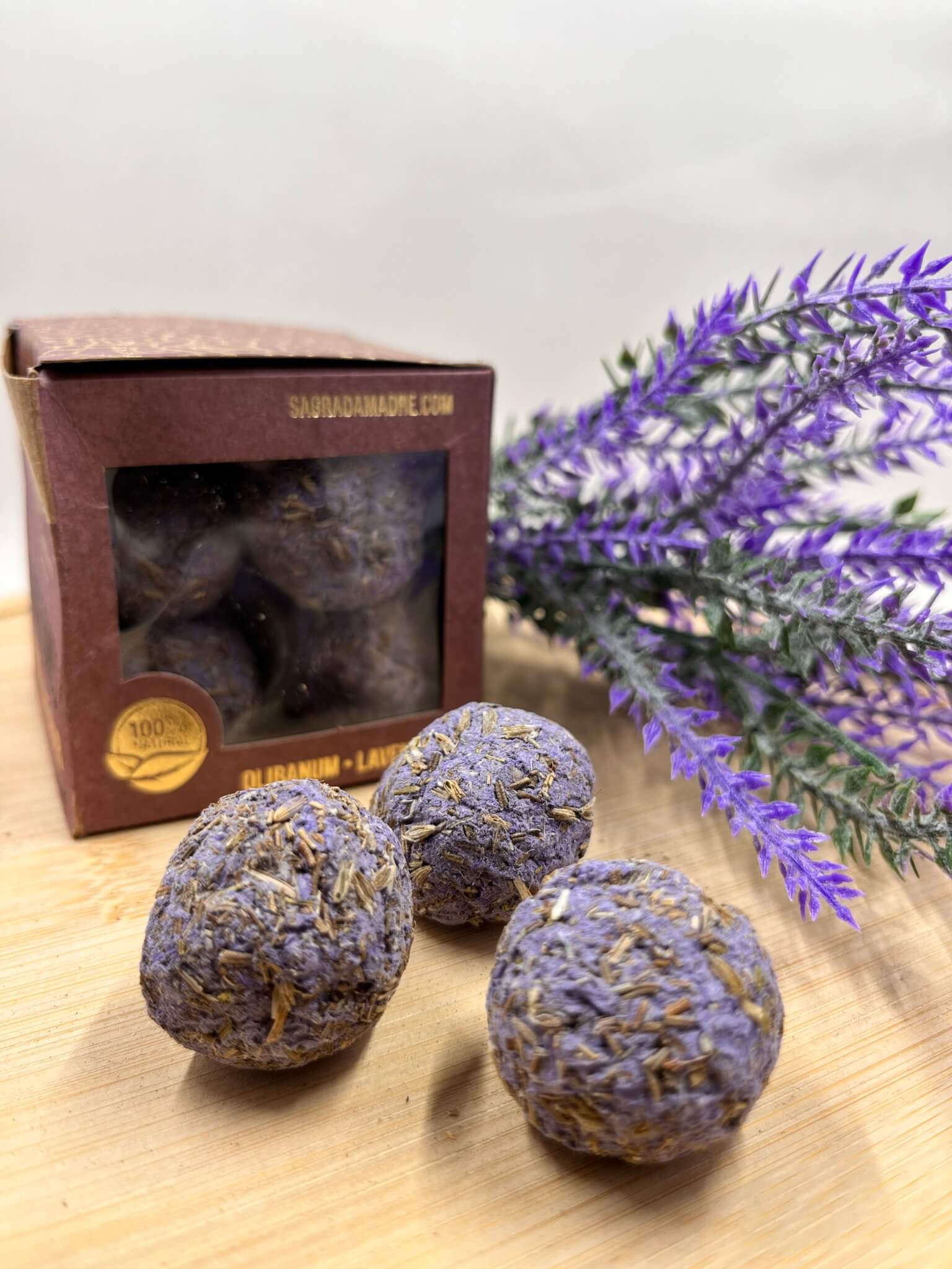 Sagrada Madre Premium Smudge Ball Bomb FRANKINCENSE & LAVENDER 8pc