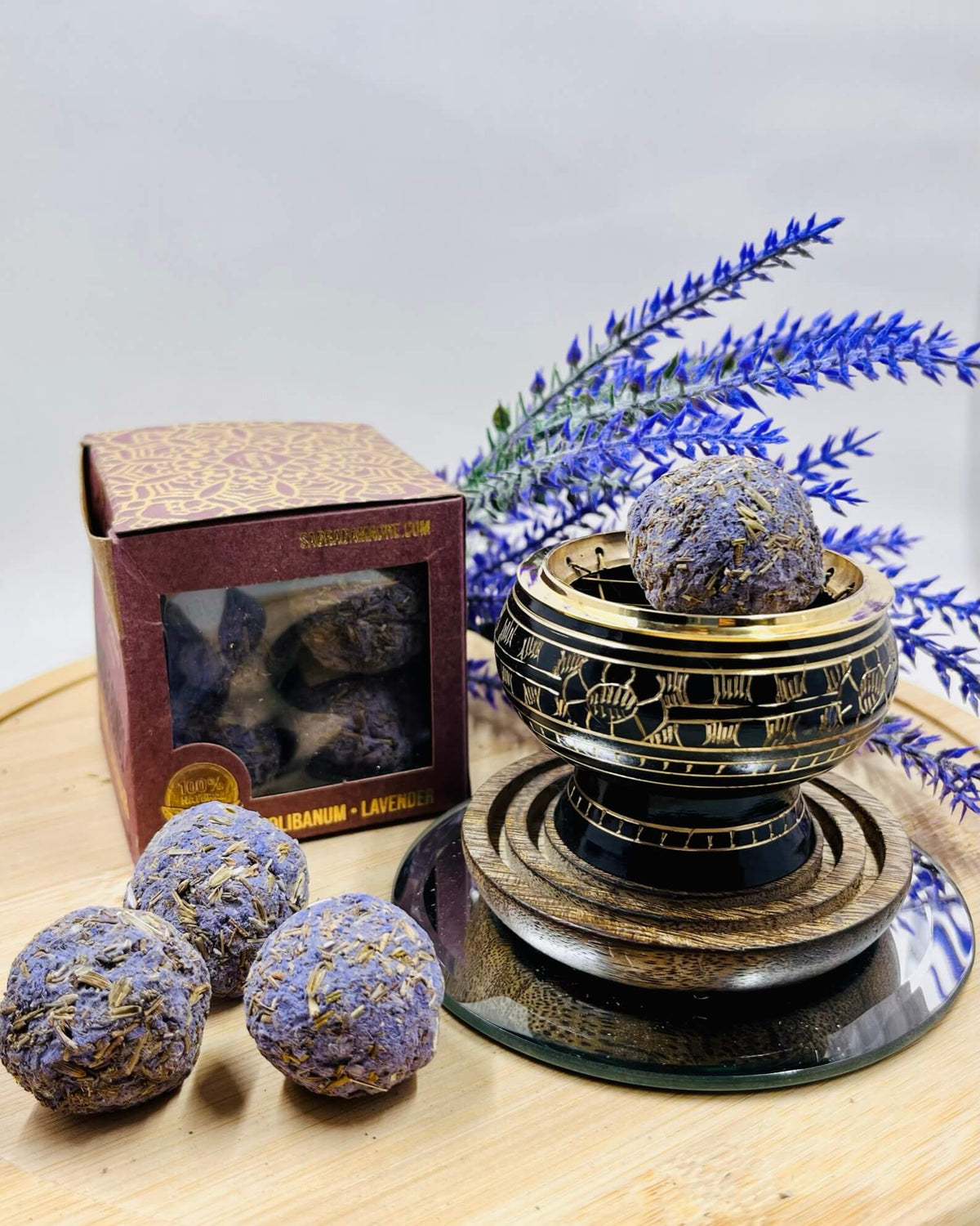 Sagrada Madre Premium Smudge Ball Bomb FRANKINCENSE & LAVENDER 8pc