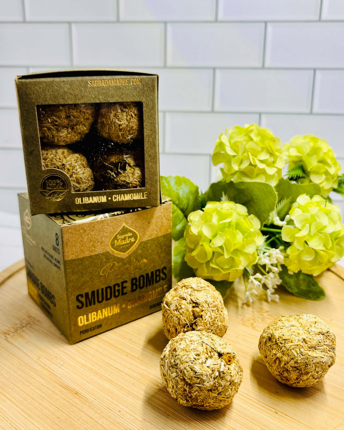 Sagrada Madre Premium Smudge Ball Bomb FRANKINCENSE & CHAMOMILE 8pc