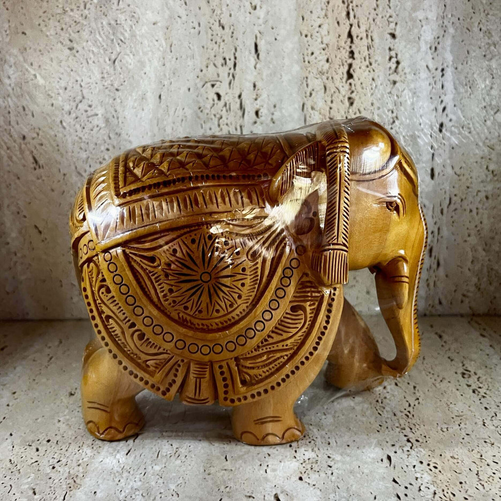 Hand Carved Elephants Kadamb Wood Figurine
