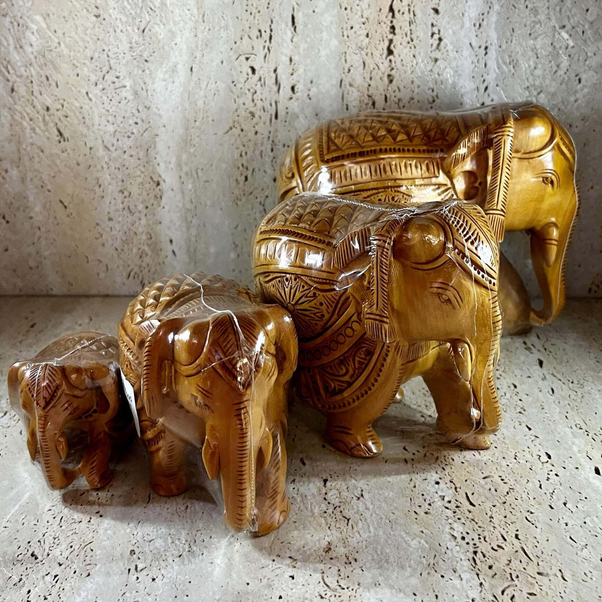 Hand Carved Elephants Kadamb Wood Figurine