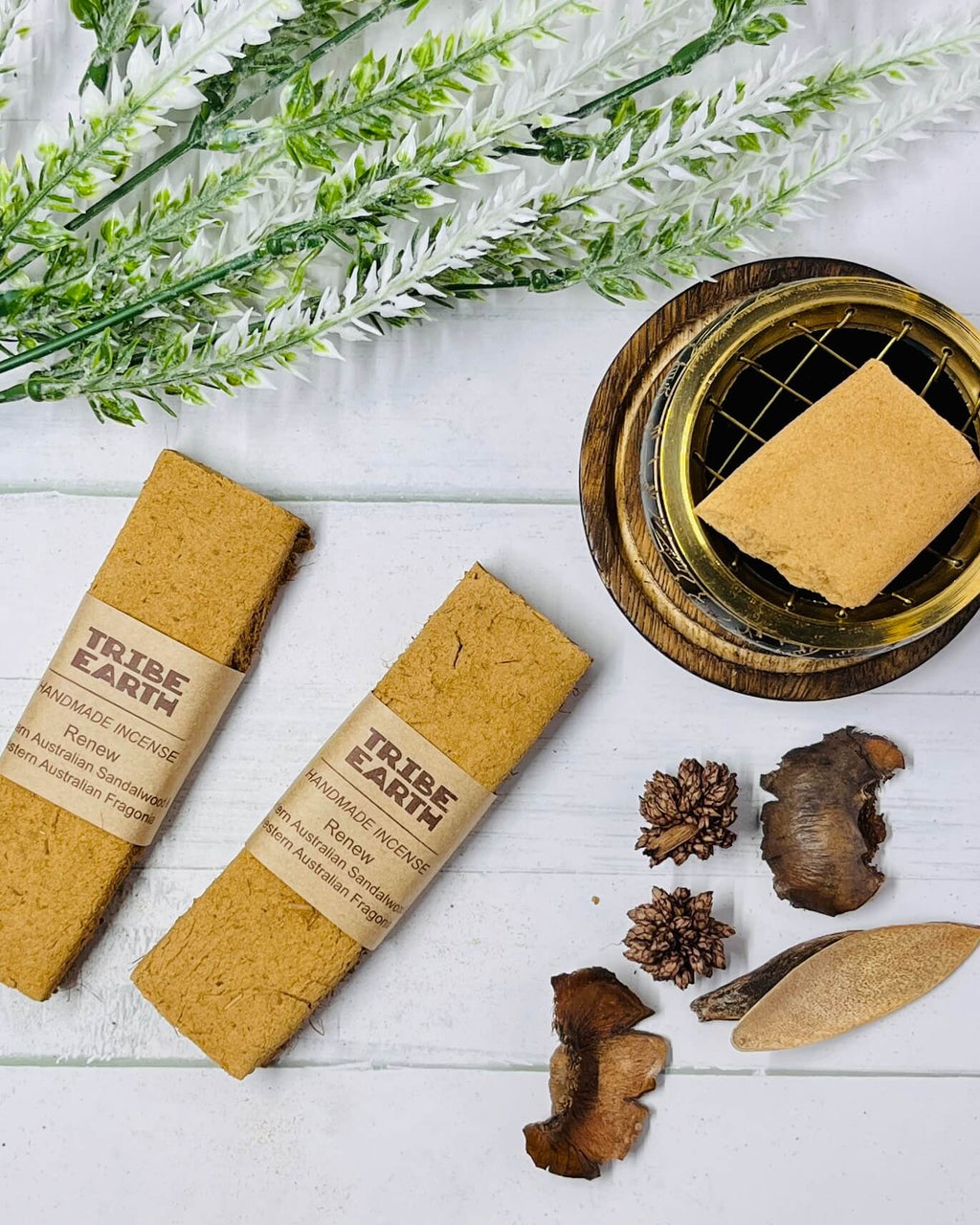 Tribe Earth RENEW Sandalwood & Fragonia Incense Plank